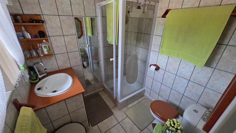 3 Bedroom Property for Sale in Fraaiuitsig Western Cape